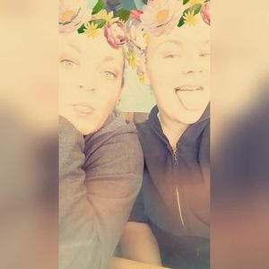 Meet your Posher, Dana